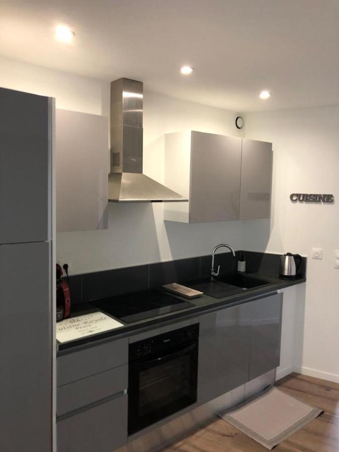 Logement A Brive Proche Centre-Ville Et Campagne - Climatisation, Wifi, Coin Exterieur Et Parking Prives מראה חיצוני תמונה